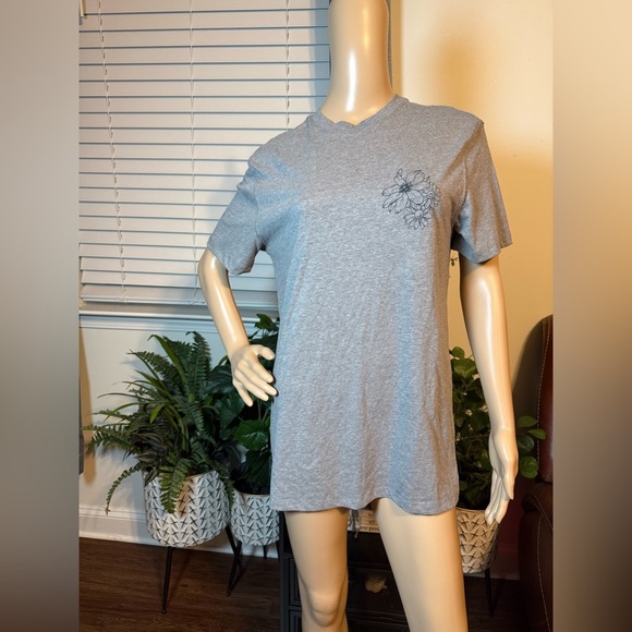 Goodfellow & Co Gray Floral Graphic Tee (NWOT)UNISEX - Picture 2 of 3